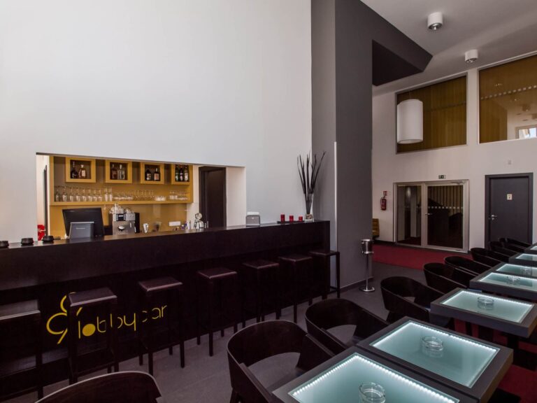 hotel99 lobby bar